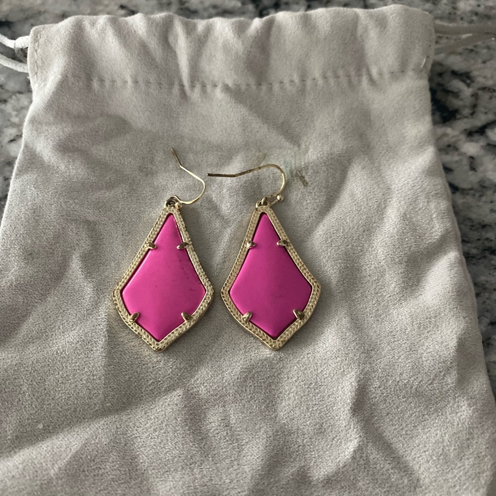 Kendra scott earrings